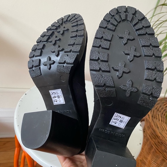 NWT Crevo Black Ankle Heeled Booties Size 7.5 - Picture 8 of 9